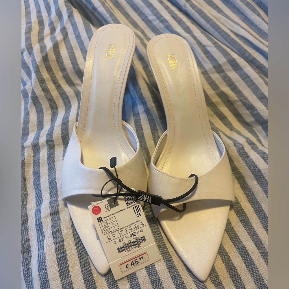 Zara Heeled Leather Slides, size 9, Never worn, NWT